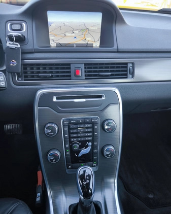 Volvo V70 cena 46900 przebieg: 232000, rok produkcji 2016 z Kutno małe 137
